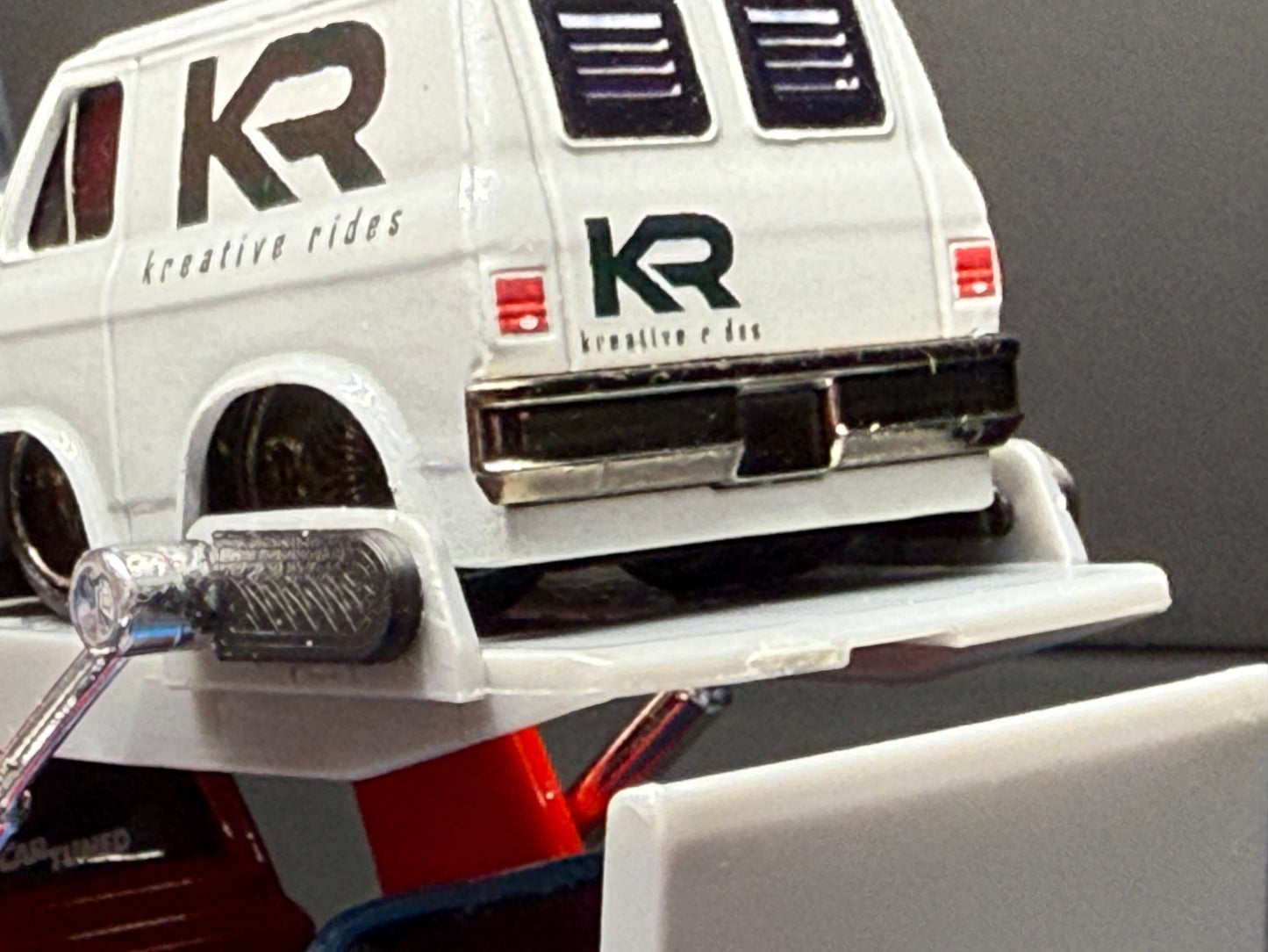 Car Tuned RIG$ Custom Car Carrier Trailer Plugs