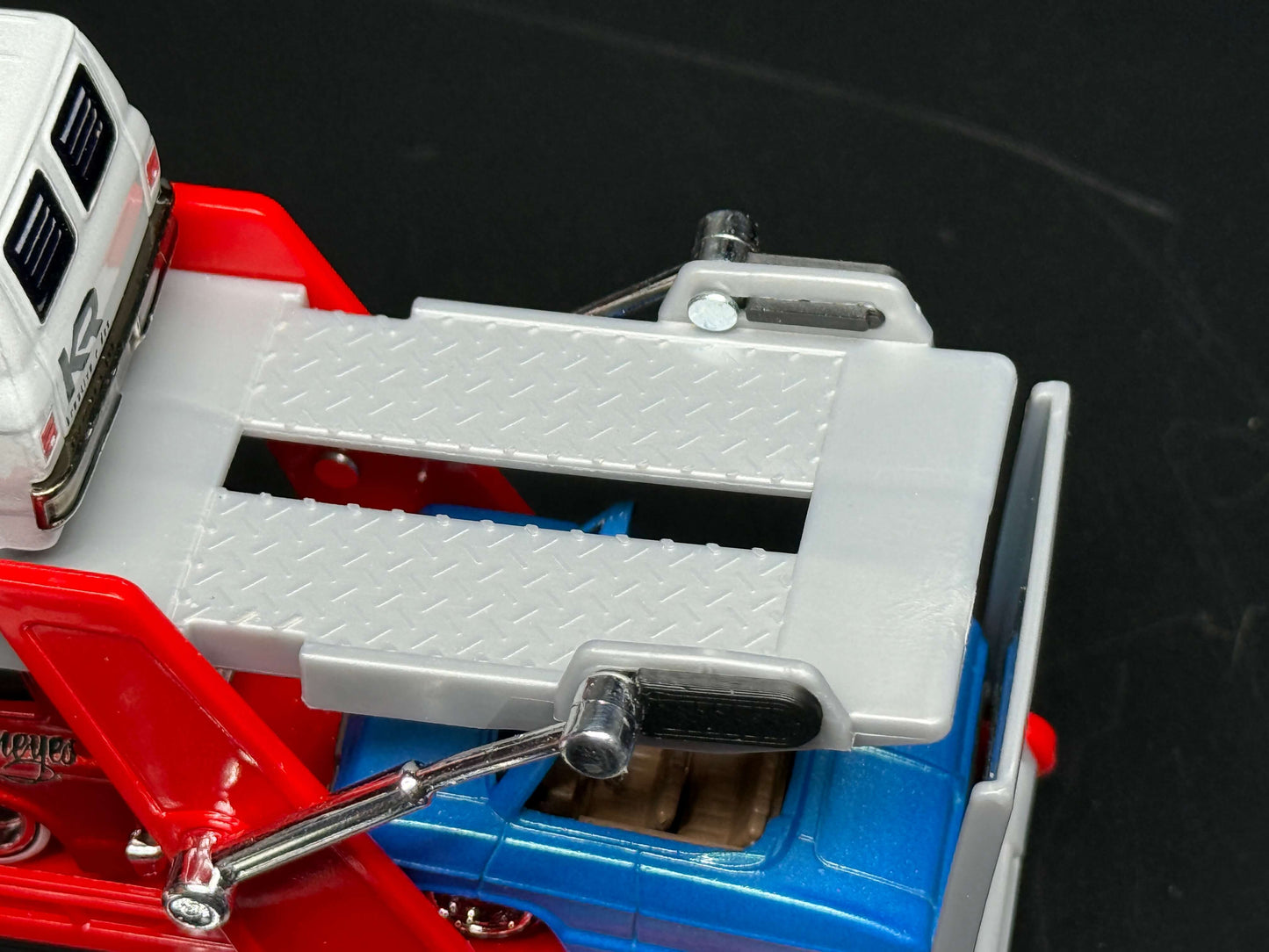 Car Tuned RIG$ Custom Car Carrier Trailer Plugs