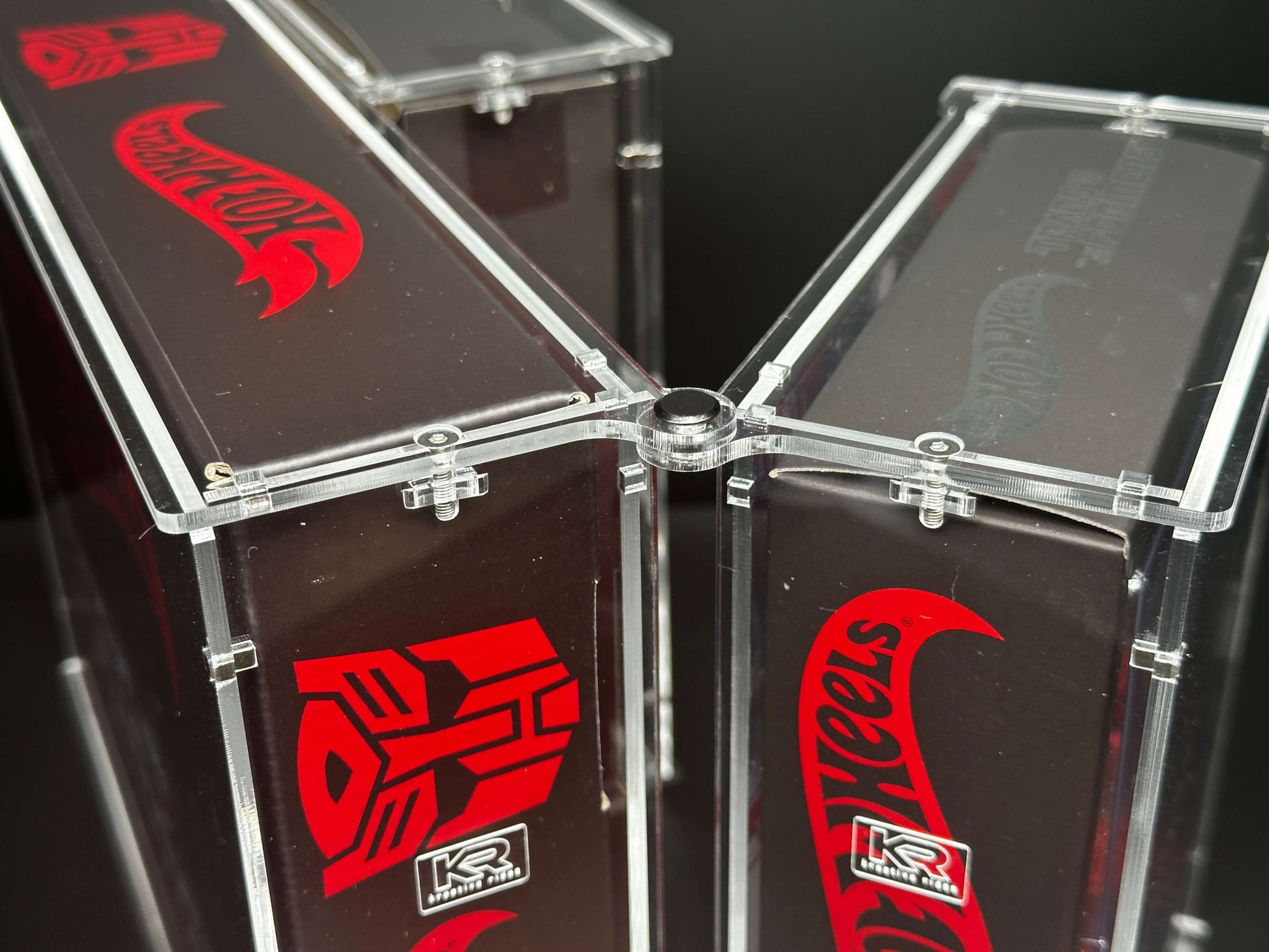 Hot Wheels Transformers RLC Optimus Prime Folding Acrylic Display