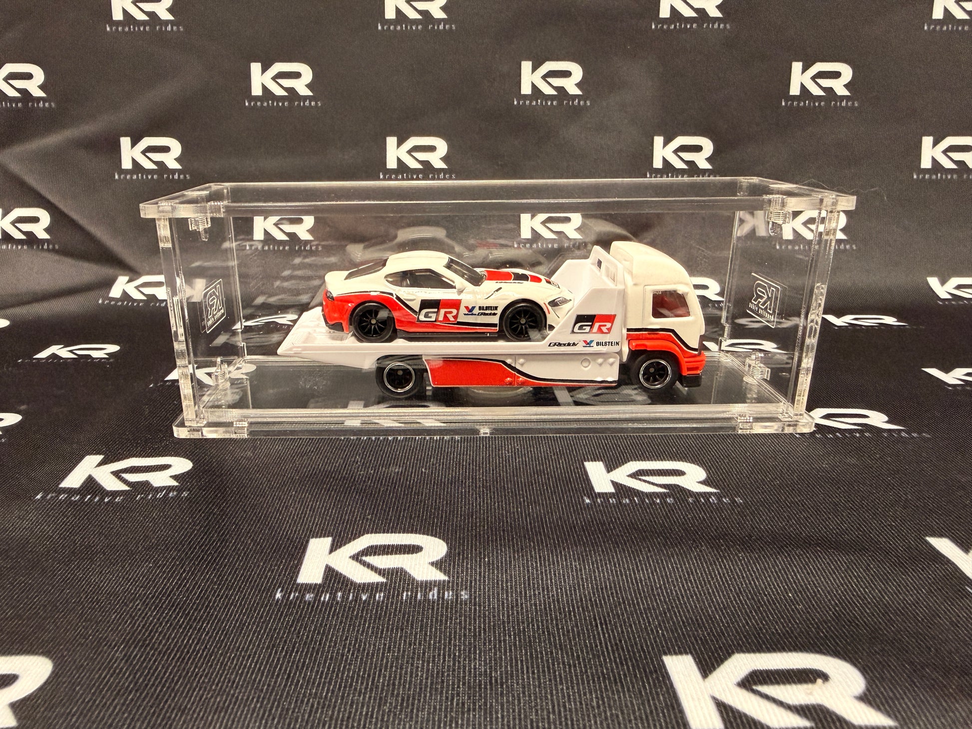 Customizers Transport Loosie Diecast Acrylic Display - Standard Version
