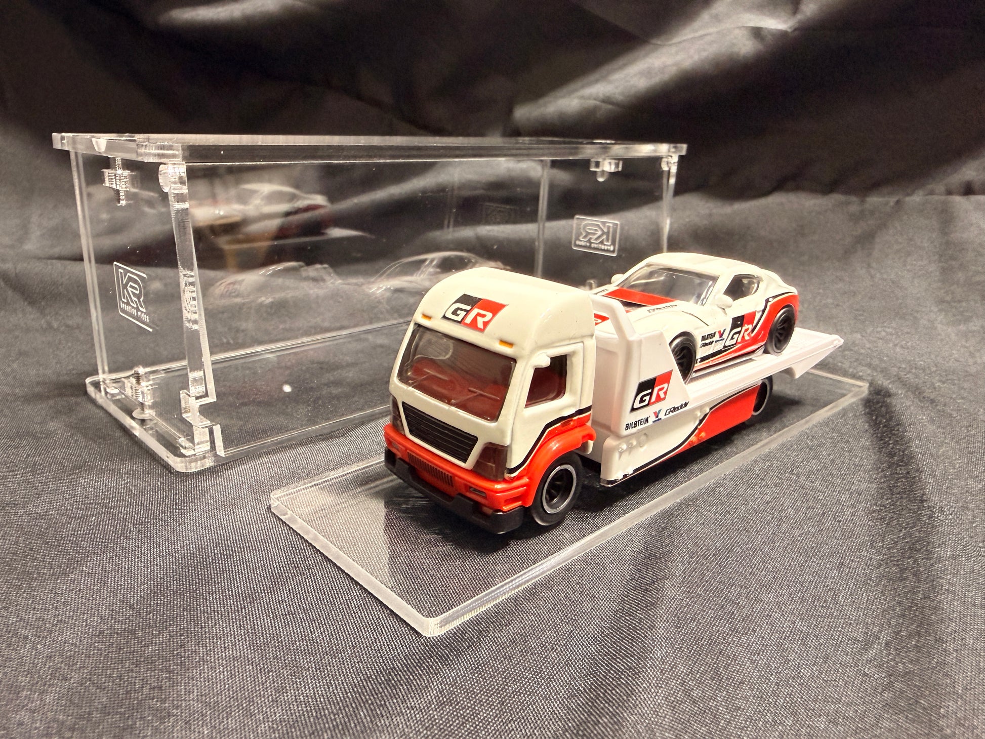 Customizers Transport Loosie Diecast Acrylic Display - Standard Version