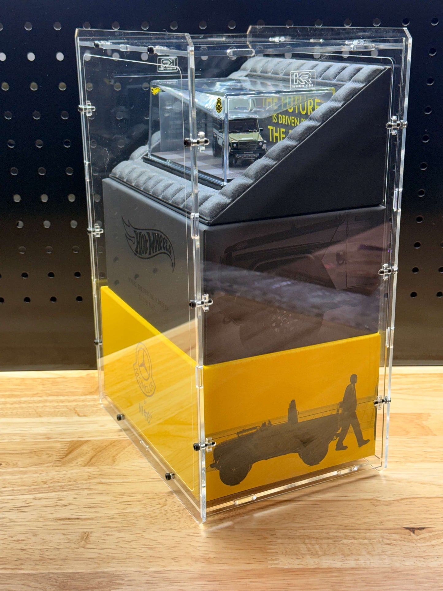 Hot Wheels x Mercedes-Benz Project G-class Past II Future designed by NIGO Acrylic Display Case