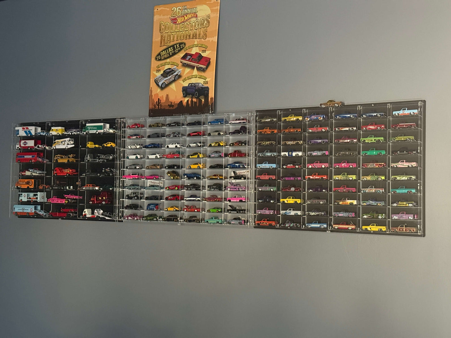 21-Slot Wall Display for 1:64 Scale Loose Transport Diecast | Deep Series | Flat Back